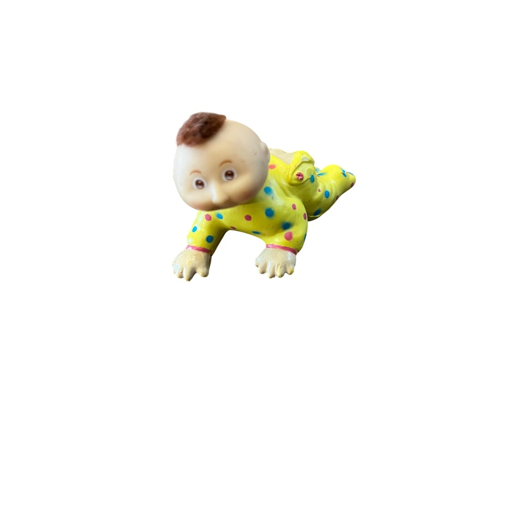Vintage Cabbage Patch Kids PVC Mini Figure Crawling Baby Yellow Polka Dot 1984